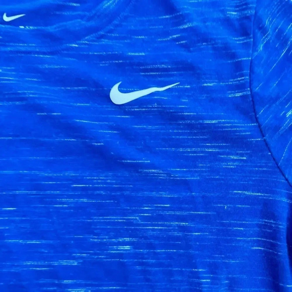 Nike Dri-Fit Blue Sport T-Shirt Short Sleeves Crew Neck Athletic Training Logo M - Picture 4 of 7